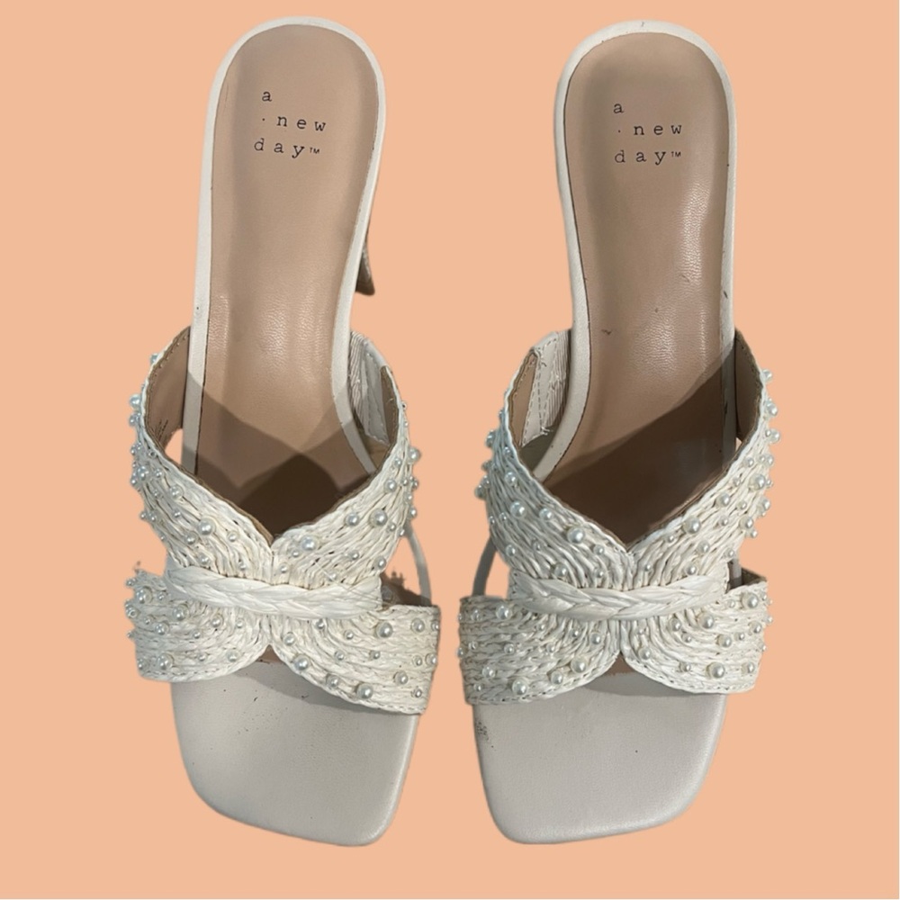 A New Day Women's Tia Mule Heels Pearl embellishment. Cream. Size 8